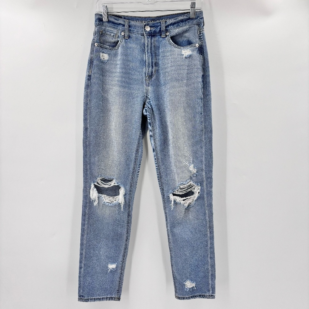 American Eagle Outfitters Distressed Mom Jeans Size 2